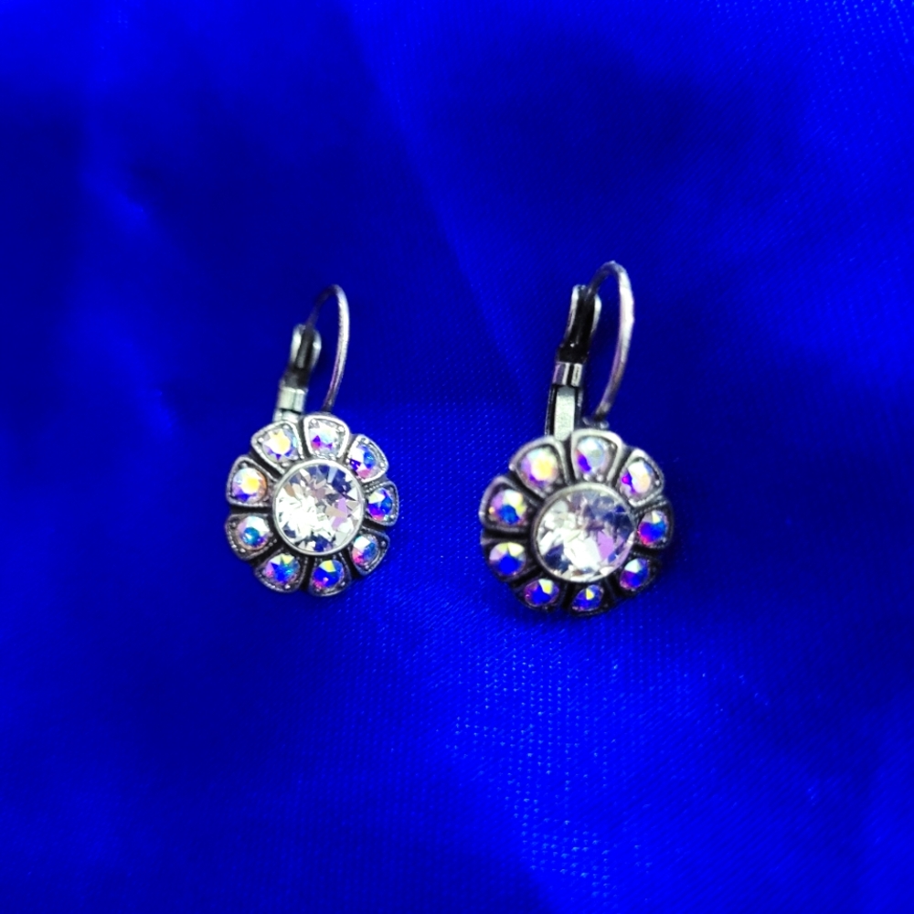 Vintage style Daisy crystal earrings